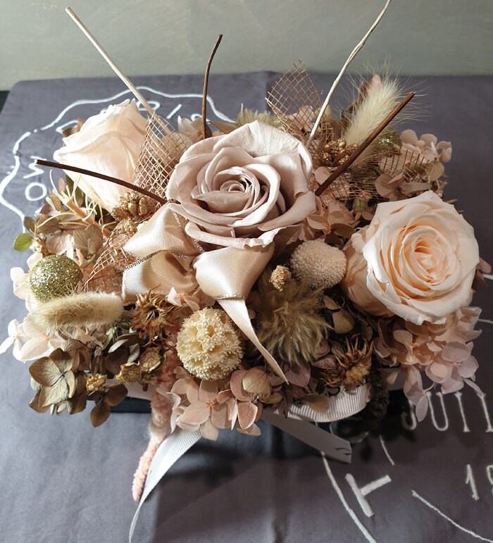 Superb Everlasting preserved flower arrangement earth tone Etsy