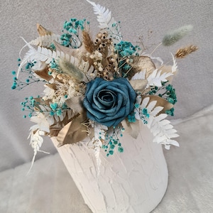 Everlasting flowers Floral cake topper – emerald, gold & white