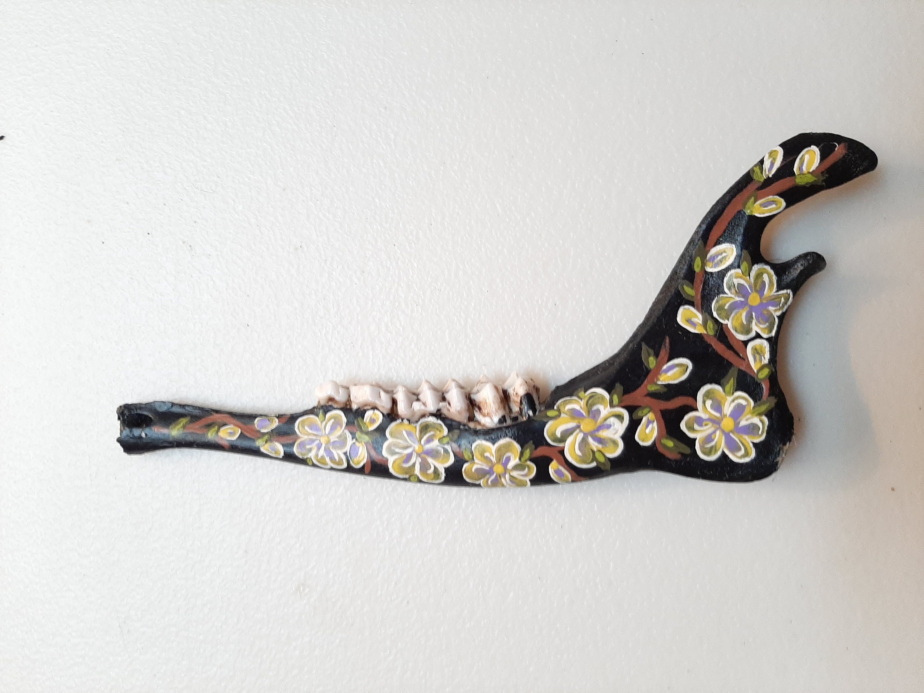 BoneArtPetit Hand Painted Deer Jaw Bone Black-Yellow-Brown | Etsy