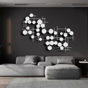 Modern Metal Circle Wall Art: Geometric Living Room Decor