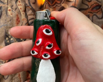 Enlightened mushroom lighter case