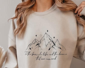Starry Fantasy Court Sweatshirt, Dark Fantasy Bookish Hoodie, Celestial Reader Sweater, Book Lover Gift, Cozy Aesthetic Pullover Shirt