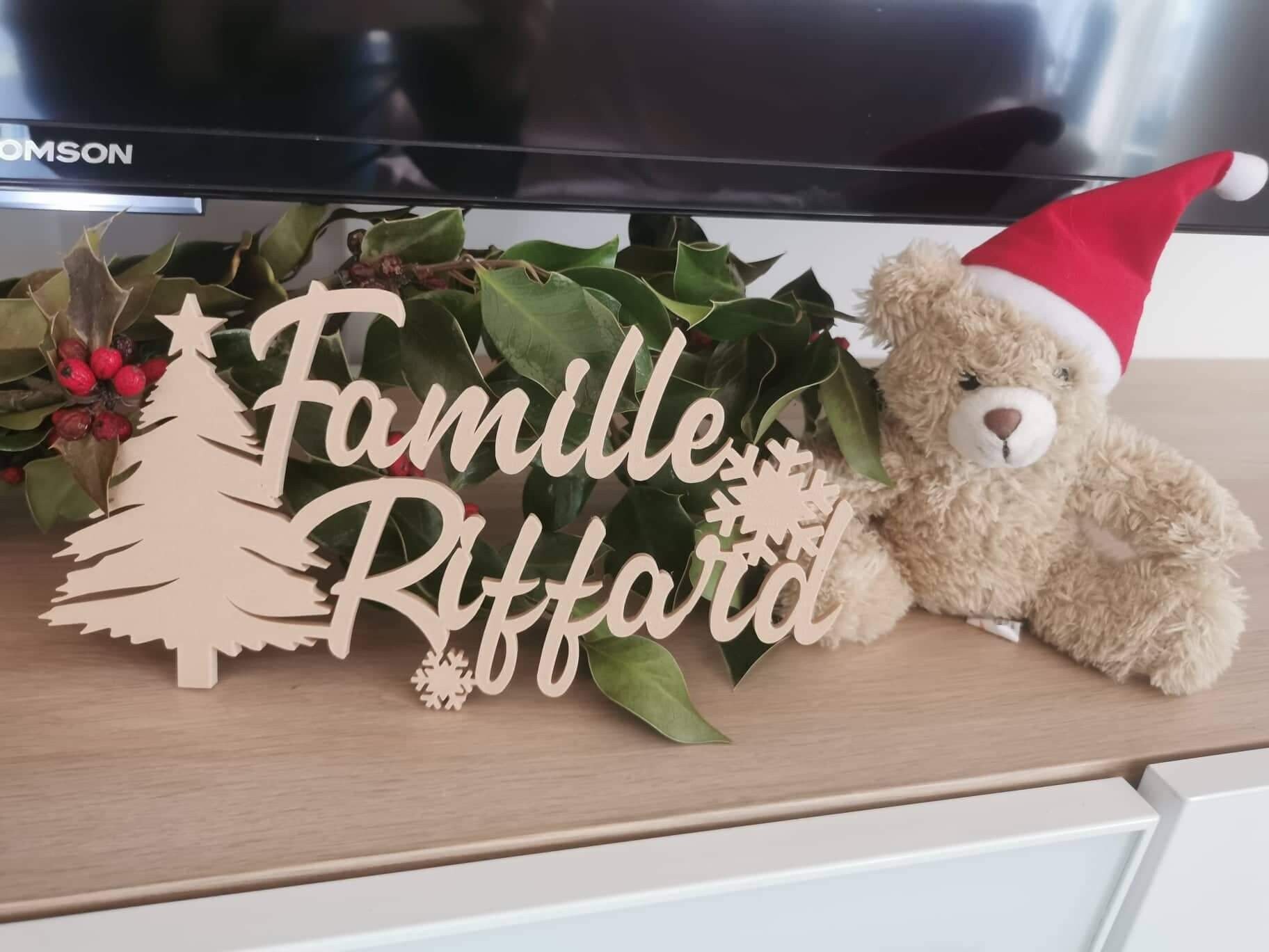 Décoration de Noël Personnalisée avec Nom Famille