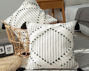 small halloween pillows