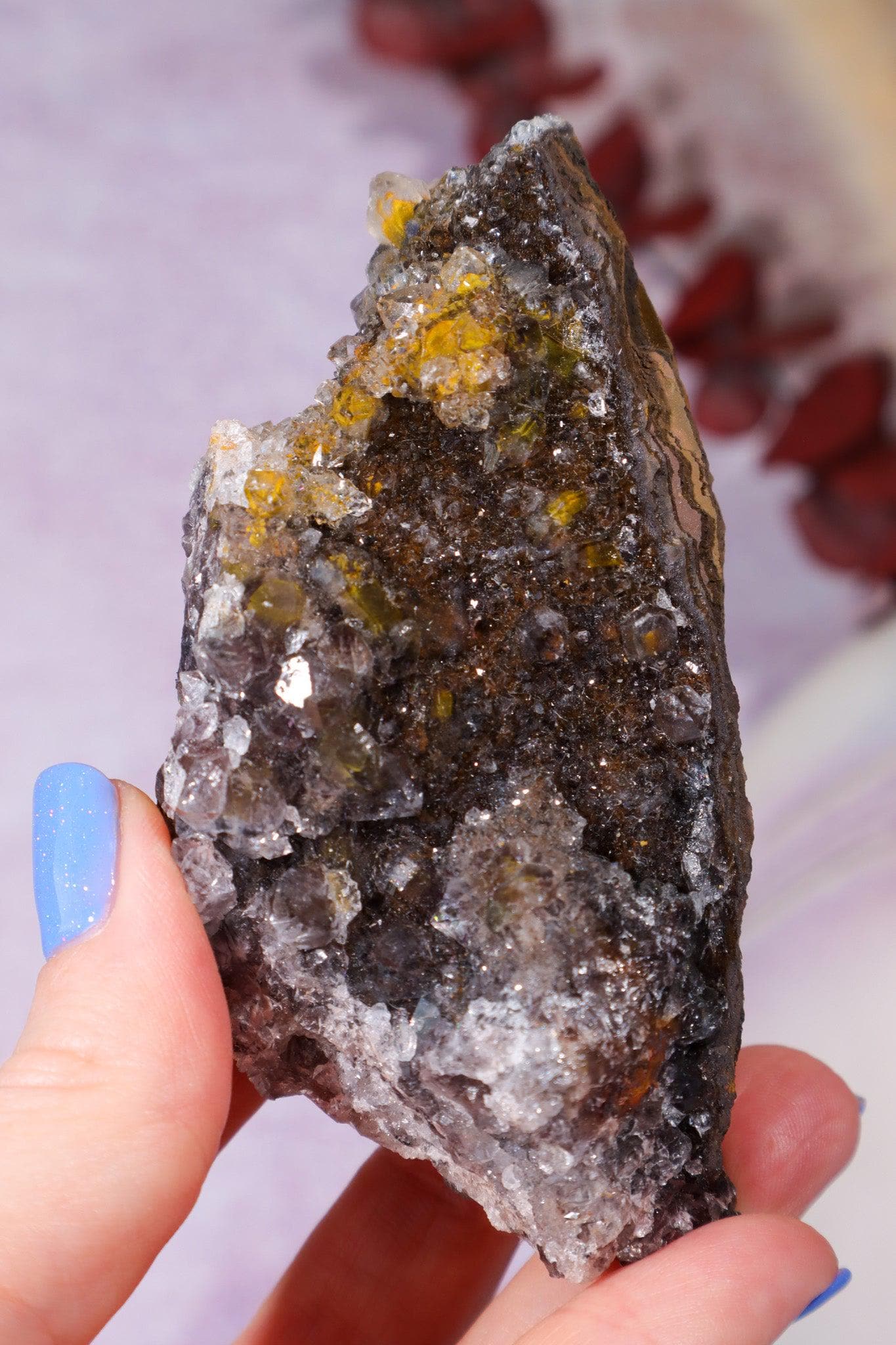 水晶マニフェスト Sunlit Manifest Quartz-1032g Manganese Quartz on Limonite 183g – Pink Crystal for Love