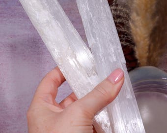 Varita de selenita satinada / 50-100 g / 15-25 cm / Natural / Varilla de carga en bruto / Chakra coronario