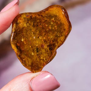 Meditation stone, healing stone, chakra stone, palm stone, worry stone, pocket stone, metaphysical stone, stress stone, stress gift, smooth amber, smooth rubbing, Anxiety remedy, balance calm aid