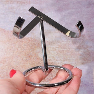 Medium Heart Crystal Display Stand 7.5cm: Gold, Silver, Rose Gold, Black Metal