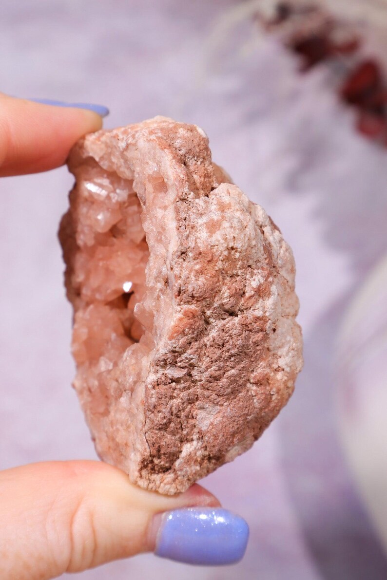Pink Amethyst Geode 88gr