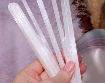 Varita de selenita satinada de 5–15 cm / Varilla de selenita natural para la limpieza de cristales