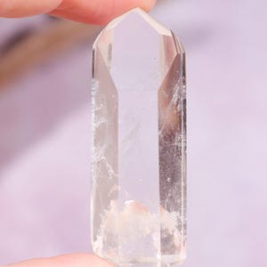 Phantom Clear Quartz Tower 5cm - 25.9 Grams, Gift for Friends, Inclusion Quartz, Unique Quartz Point, April Month Crystal, Crystals Gift