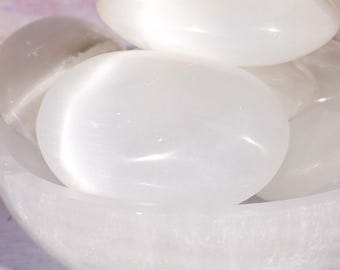 Selenite Palmstone Large ~8cm| Crown Chakra, Moon Energy Crystal