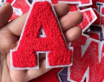 Nieuwe Rode Letters Chenille Geborduurde Ijzer Op Patch Applique Diy Naam Alfabet Patches Voor Kleding Hoeden Tassen Accessoires