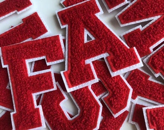 Toppa ricamata in ciniglia con lettere rosse, da stirare, applique, fai da te, con nome, alfabeto, per abbigliamento, borse, accessori decorativi
