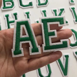 Parche de letra verde para ropa, bordado del alfabeto, planchado, parches para coser, accesorios de decoración, A-Z