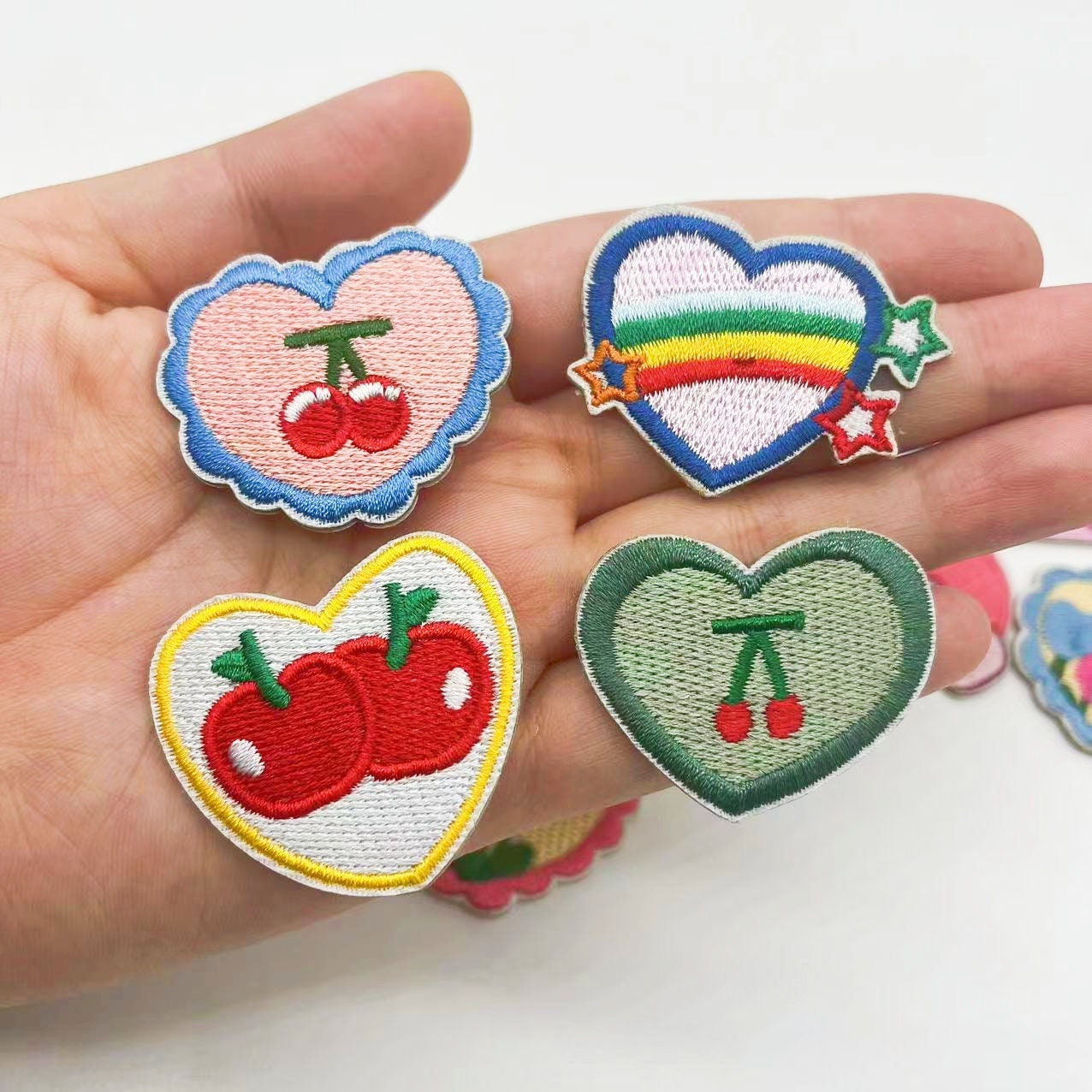 HOBBIESAY 16 Pcs 2 Style Étoile et Coeur Perlé Appliques Patch Argent Fer à Coudre sur Vêtements Patches Grand Plastique Paillettes Coeur et Étoile Couture Badge pour Sac Robe Veste Réparation HOBBIESAY 16 Pcs 2 Style Étoile et Coeur Perlé Appliques Patch Argent Fer à Coudre sur Vêtements Patches Grand Plastique Paillettes Coeur et Étoile Couture Badge pour Sac Robe Veste Réparation