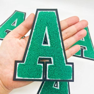 Parche bordado de chenilla con letras grandes verdes, apliques de hierro con nombre Diy, parches del alfabeto para bolsas para ropa, accesorios para camisetas