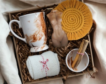 Housewarming Set, Cozy Box, New Home Gift, Birthday Box,Pamper Hamper, Care Package, Hygge Set, Personalized Gift Basket