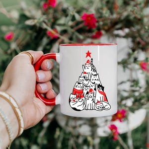 Christmas Coffee Mug Gift for Cat Lover, Cat Mom Cat Dad Friends, Coworker, Teacher, Grandma, Sister, Cat Tree Holiday Mug for Pet Owners