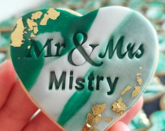 Personalized Wedding Favor Cookies: Heart Shaped Mr & Mrs Biscuits