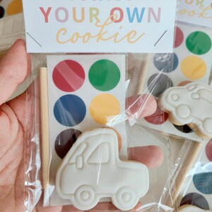 Paint Your Own Vehicle Cookies: Kids Birthday Party Favor zdjęcie 5