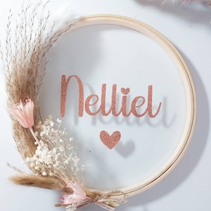 Crown of flowers with customizable first name