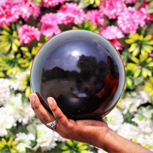 Esfera de turmalina negra de 20 cm: piedra energética hecha a mano y piedras pulidas