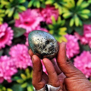 5CM Golden Pyrite Stone Egg: Healing Crystal Decor