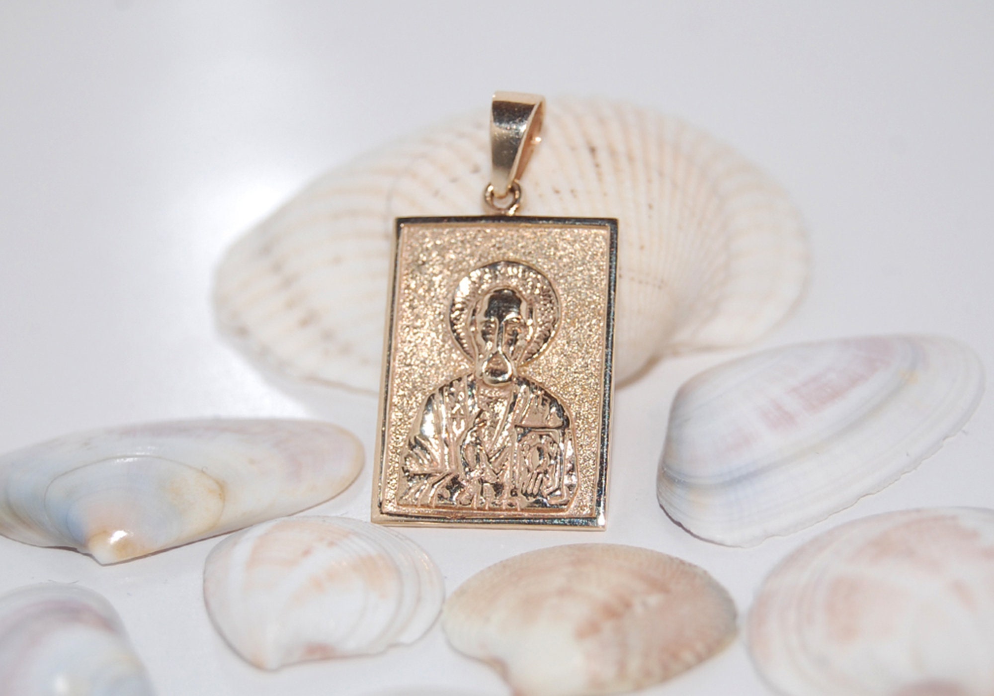 St nicholas gold pendant deals