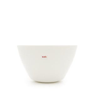 Op de afbeelding: Een rustiek houten bord met de tekst "Welcome to our home" in witte letters. Het bord heeft een verweerde afwerking en een eenvoudig, uitnodigend ontwerp, ideaal voor een veranda of entree.