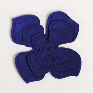 Paquete de 3 adornos para manualidades de flores de fieltro moradas (grandes, medianas y pequeñas)