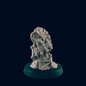Giant centipede miniature for tabletop RPGs