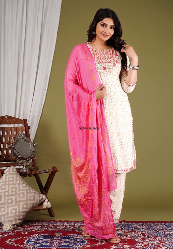 Embroidery Rayon Kurti Pant Set, Readymade Kurti Pant Dupatta, Gift For Her, Indian Wedding Dress, Salwar Kameez Set, 3 Piece Set.
