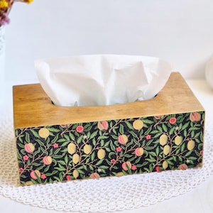 William Morris Tissue Box Cover, Wooden Tissue Box Holder, Rectangular Napkin Holder, Decorative Box for Napkins, William Morris Decor Gift