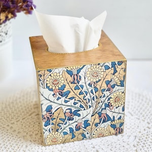 Wooden blue tissue box cover, William Morris style tissue box holder, Tissue storage, Decorative decoupage box for napkins, Art Nouveau gift