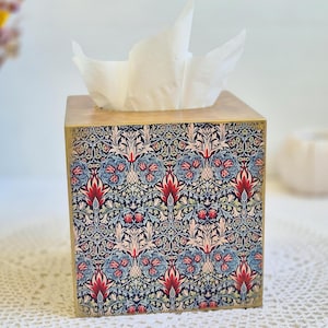 Porta pañuelos estilo William Morris, tapa de madera con decoupage, almacenamiento de pañuelos, regalo Art Nouveau, caja cuadrada hecha a mano para servilletas