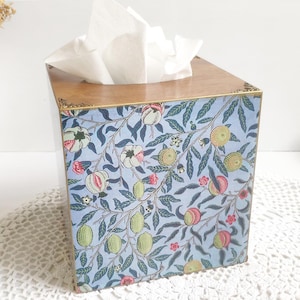 Porta pañuelos con decoración William Morris, Tapa de madera para caja de pañuelos, Almacenamiento de pañuelos, Caja azul artesanal para servilletas, Porta servilletas cuadrado