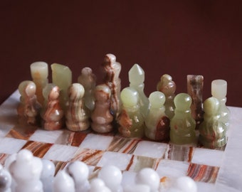 Set di scacchi in onice fatto a mano / scacchiera in marmo (8 pollici)