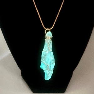 Glowing Aura Quartz Crystal Necklace, Glowing Crystal, Wire Wrapped Crystal Necklace, Cosplay Necklace, Raw Crystal Necklace, Glow