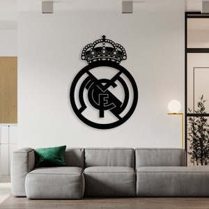 Real Madrid Metal Wall Art: Soccer Fan Gift