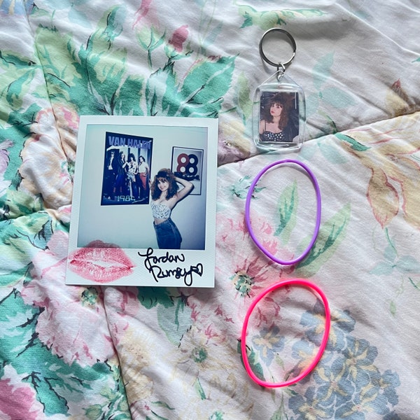 Cantbuyme80s Signed and Kissed Polaroid Keychain Bundle