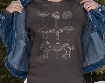 Mushroom sweater Mushroom sweatshirt Cottagecore sweatshirt Mushroom top Mushroom crewneck Goblincore sweatshirt Mushroom clothing