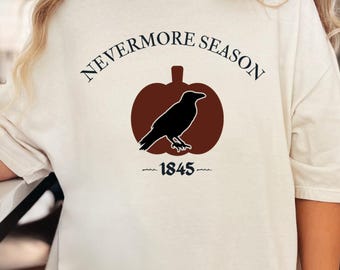 エドガー・アラン・ポー コンフォートカラーズ Tシャツ、レイヴン＆パンプキン、ダークアカデミア