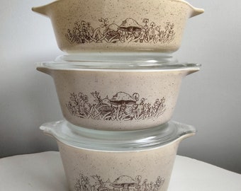 Set of 3 Pyrex casserole dishes in Forest Fancies pattern
