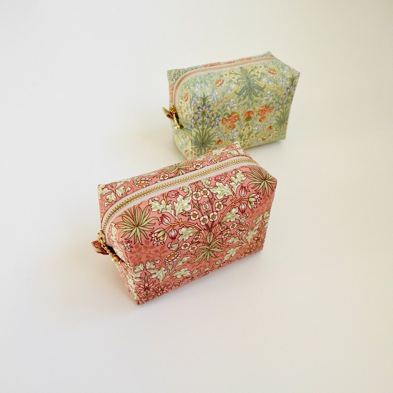 Made-to-order: Boxy Pouch William Morris Moda Vintage Green, Cosmetic Pouch, Small Zipper Pouch, Toiletry Bag, Makeup Bag, Cord Organizer image 8