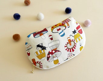 Made-to-order:Half Moon Pouch - Cat Canvas, Cat Pouch, Japanese Fabric Pouch, Mini Toiletry Bag, Makeup Bag, Cord Organizer, Cat Themed Gift