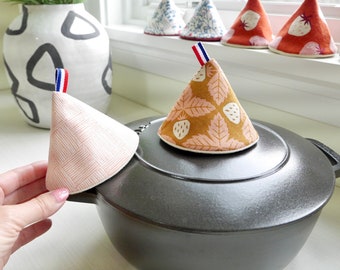 Made-to-order: Set of 2 Pot Holders, Cast Iron Lid Holder, Cast Iron Mitten, Hot Pads, Heat Resistant, Kitchen Gift, Japanese Pot Holder