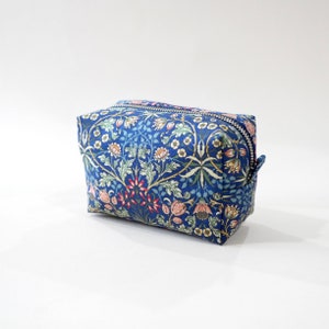 Boxy Pouch William Morris Moda, Cosmetic Pouch, Small Zipper Pouch, Mini Toiletry Bag, Makeup Bag, Cord Organizerr image 5