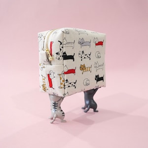 Quadratischer Beutel - Creme, kleiner Kulturbeutel, Mini-Kulturbeutel, Katzenbeutel, Schminktasche, Taschenorganizer, Katzenbeutel, Katzengeschenke