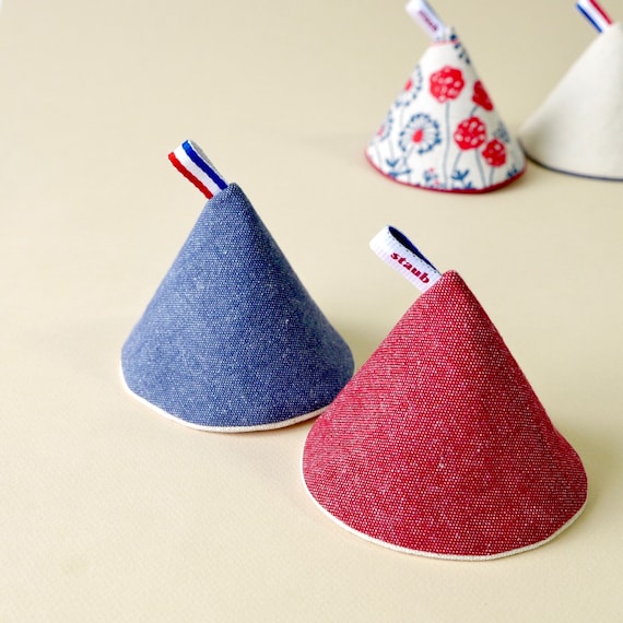 Red Stitch: Super Cute Handmade Potholders from Holland